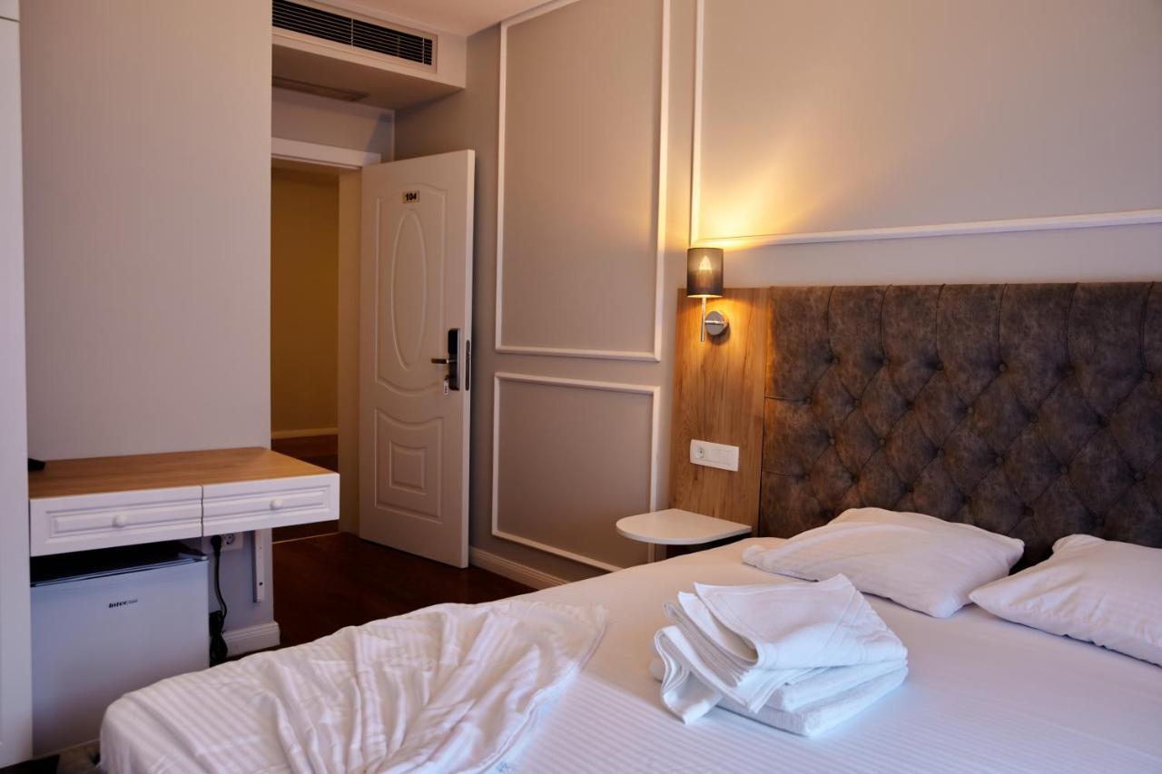 Amico Hotel Pristina Exteriör bild